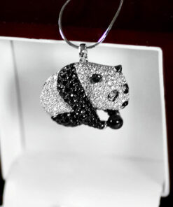 Exclusive | wisiorek panda z diamentami i onyksem w 18-karatowym złocie - obrazek 5