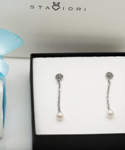 Alternatywny widok Srebrne długie piękne kolczyki z naturalnymi perłami - KDM5180