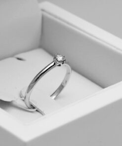 pierścionek zaręczynowy z białego złota z diamentem 0,10ct - Obrázek 7